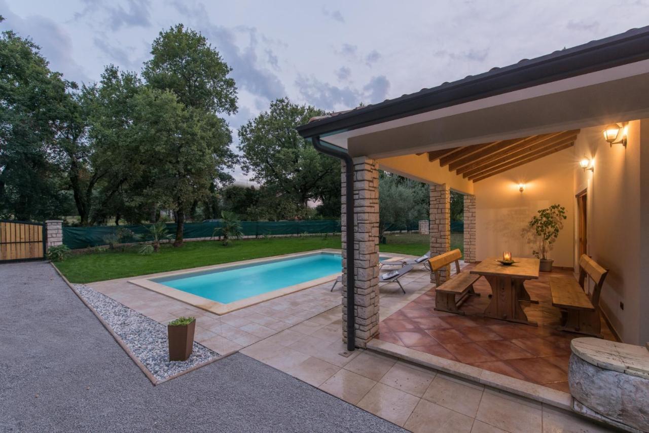 Villa Mirabella Umag Exterior foto